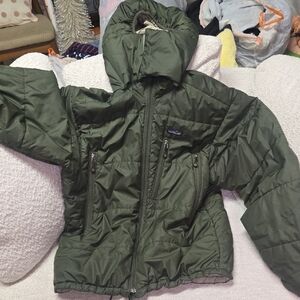 Patagagonia Das Parka Down  Jacket. No Holes Or Tears Like New Condition